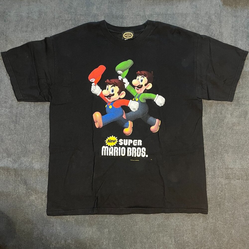 Nintendo Seal Super Mario Bros. 2010 T (XL)